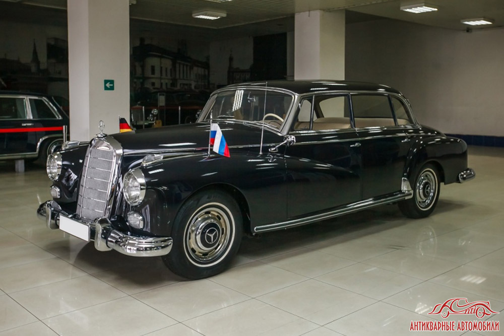Mercedes-Benz 300d.