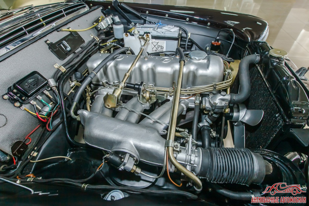 Купить в Москве Mercedes-Benz W111 Coupe