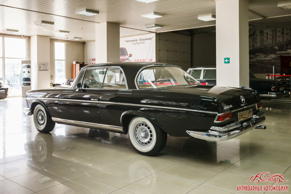 Mercedes-Benz W111 Coupe