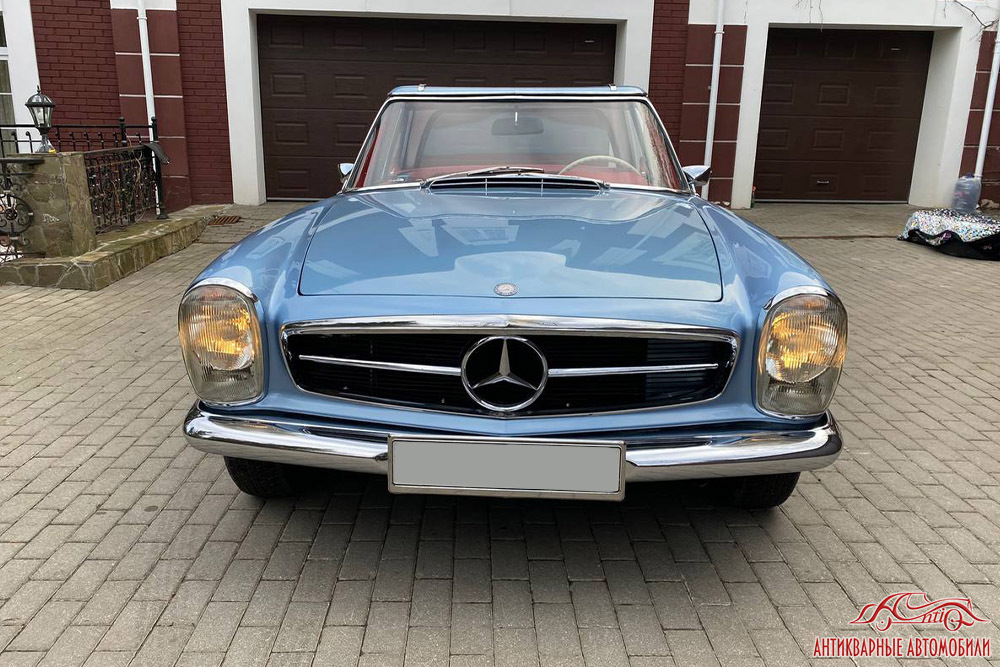 Mercedes-Benz W113 280 SL