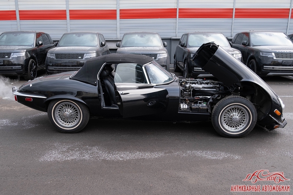 Jaguar E-type V12